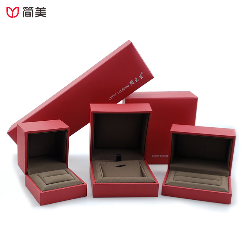 CHOW TAI SENG leather paper jewelry boxes ring necklace box custom wholesale