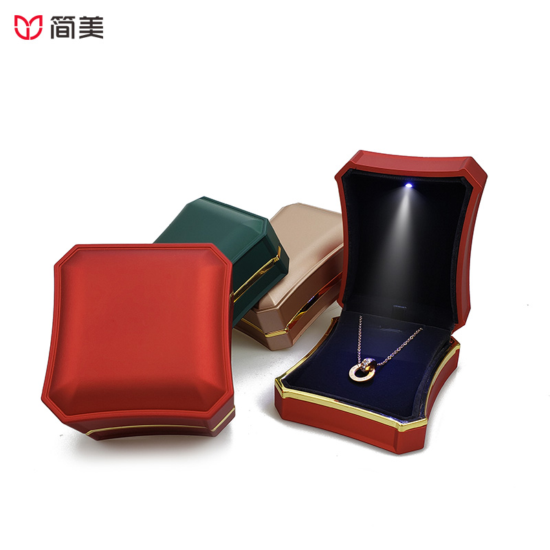 New spray paint jewelry boxes ring pendant box with LED factory custom wholesale